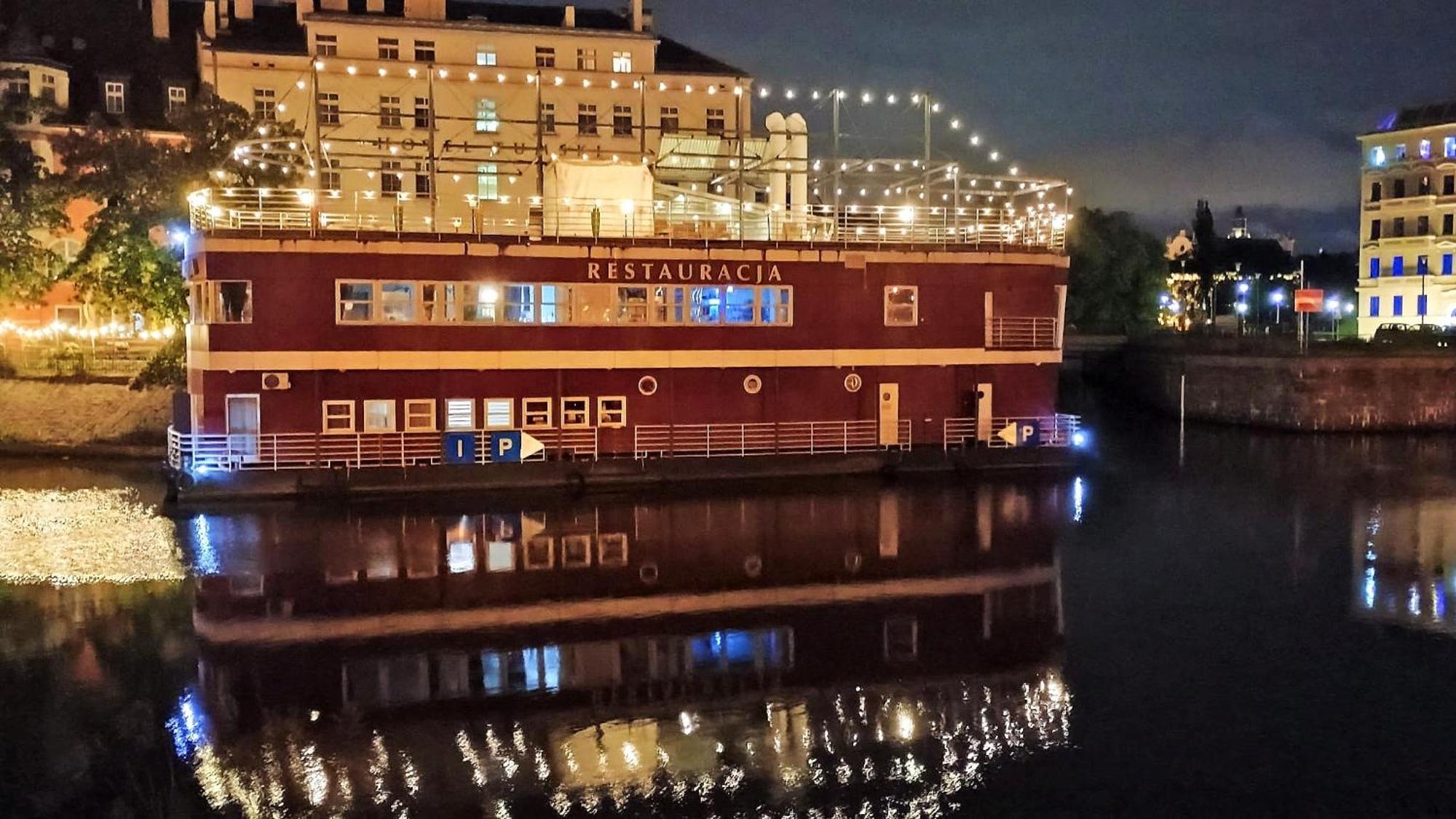 Great Polonia River Boat Apartments Wroclaw Exterior photo